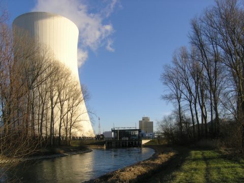 cooling tower and cooling water discharge of Philippsburg nuclear power plant, by Michael Kauffmann, 9 February 2008