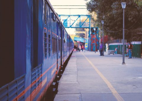 Een trein in Delhi in India, bron: Pixabay